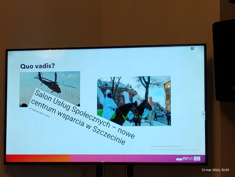 Slajd prezentacji przedstawiający Salon Usług Społecznych - nowe centrum wsparcia w Szczecinie.