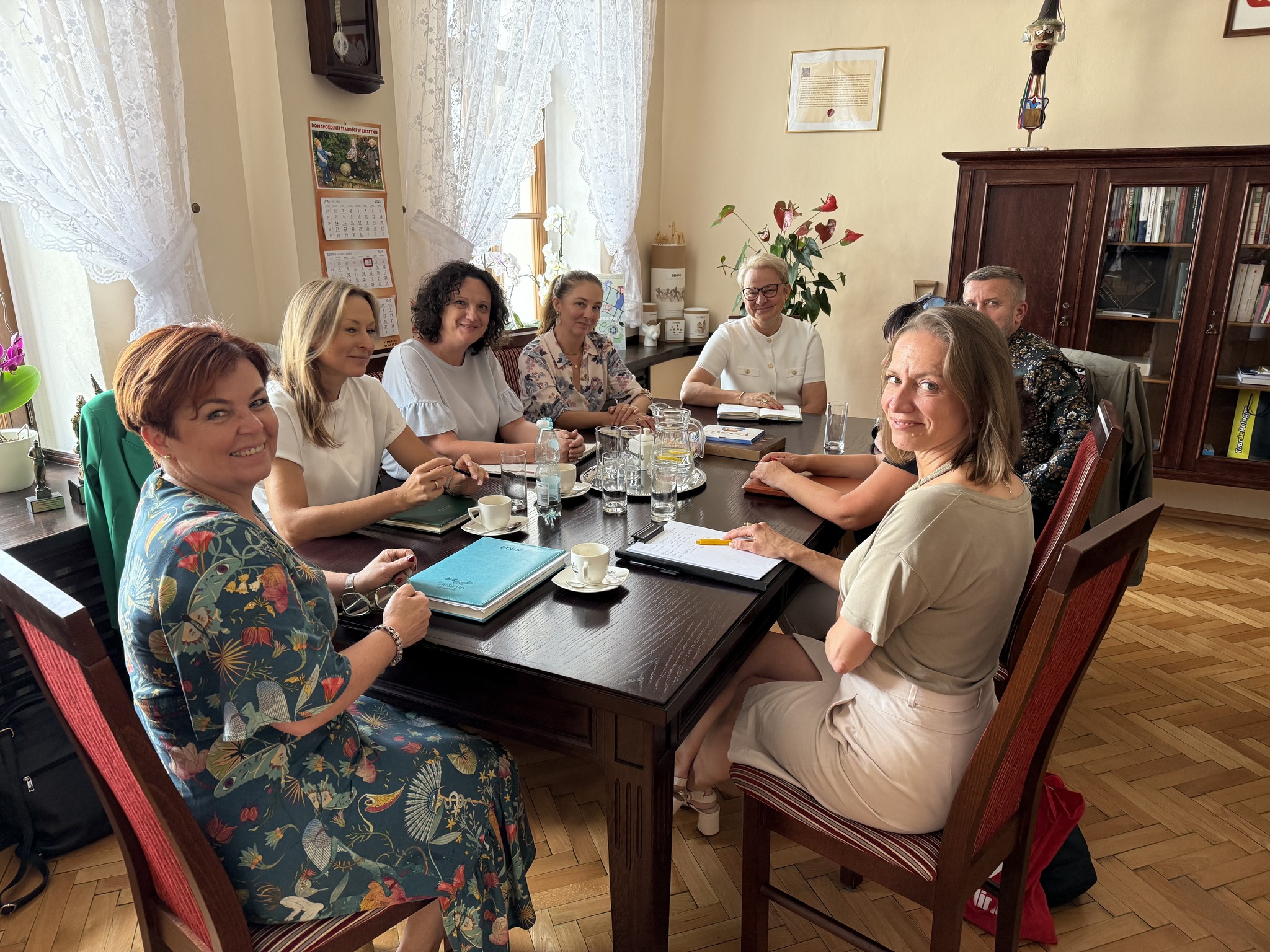 Na zdjęciu organizatorzy i osoby biorące udział w spotkaniu roboczym  FUNDACJA ŚWIATOWEGO TYGODNIA PRZEDSIĘBIORCZOŚCI  18. edycja 17-23 listopada 2025